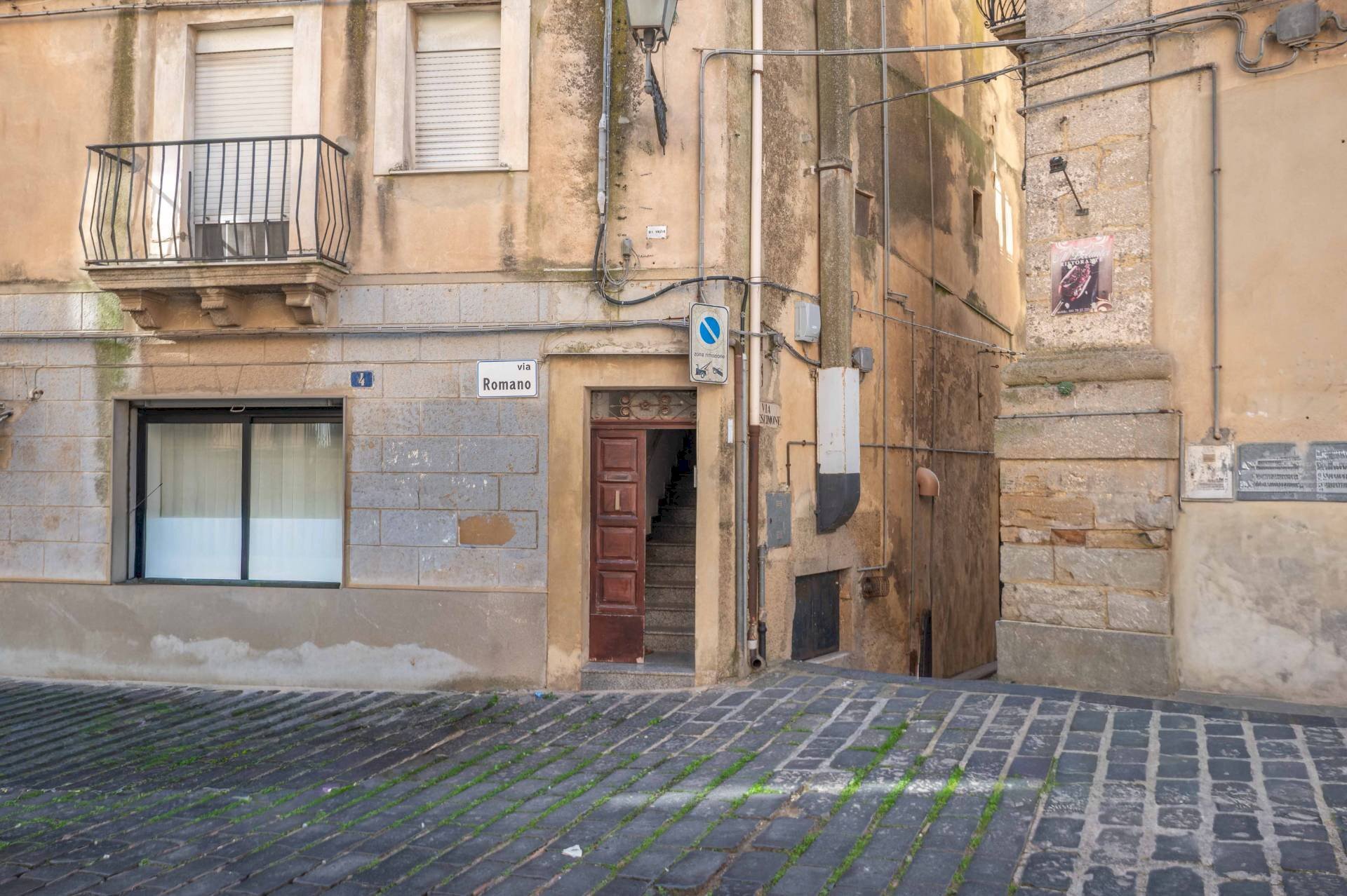 Edificio all\'aperto - Appartamento Via Romano
 
2, Caltagirone - foto 1