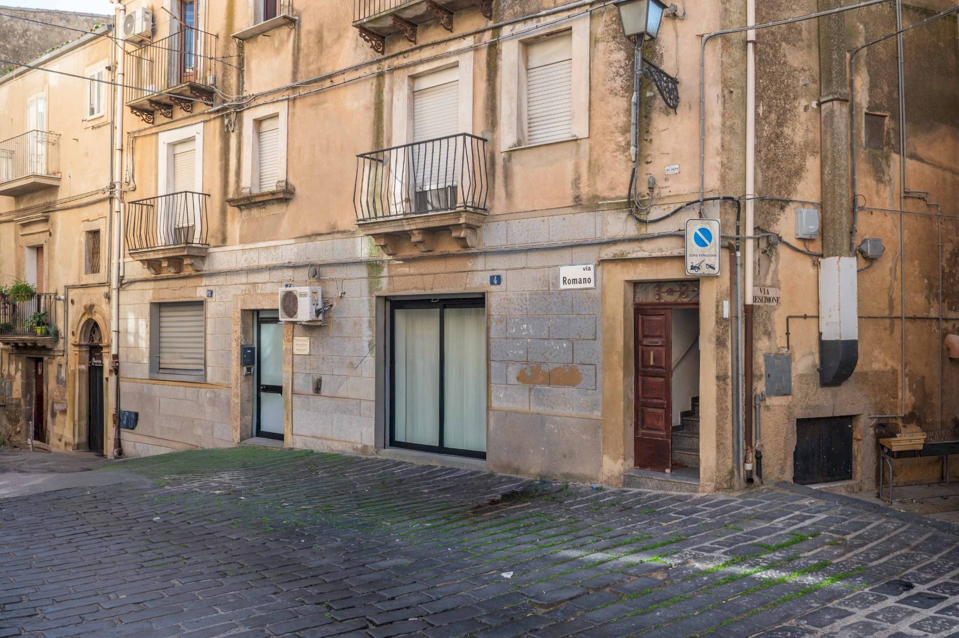 Edificio all\'aperto - Appartamento Via Romano
 
2, Caltagirone - foto 3