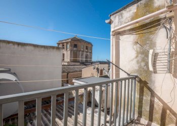 Balcone - Appartamento Via Romano
 
2, Caltagirone - foto 4