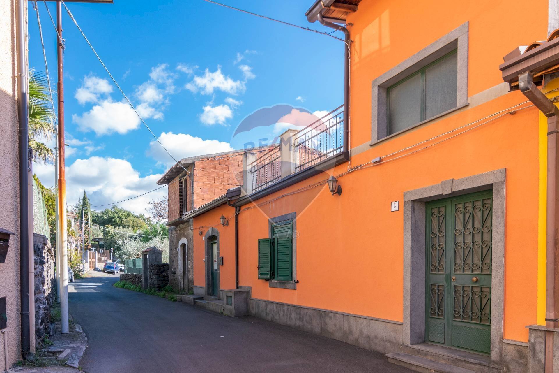 Ingresso su strada - Casa indipendente via nicolosi
 
8, Ragalna - foto 2