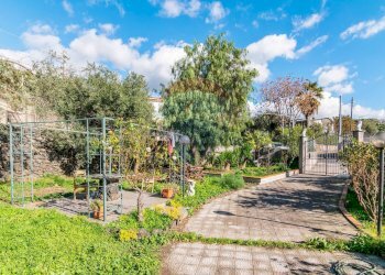 Giardino - Casa indipendente via nicolosi
 
8, Ragalna - foto 11