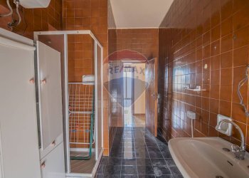 Bagno - Appartamento Via Roma
 
321, Caltagirone - foto 25