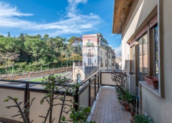 Balcone - Appartamento Via Roma
 
321, Caltagirone - foto 20