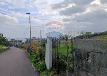 Edificio all\'aperto - Agricultural land via Carone
 
46, Sant'Alfio - photo 2