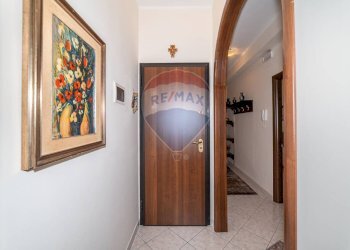 Hall / corridoio - Trilocale Via Sant'Antonio Abate
 
54, Misterbianco - foto 9