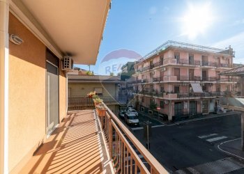 Balcone - Trilocale Via Sant'Antonio Abate
 
54, Misterbianco - foto 16