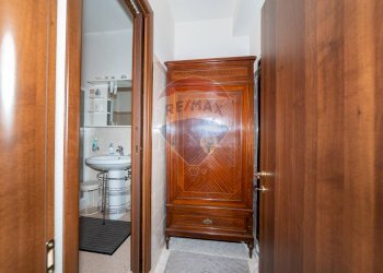 Hall / corridoio - Trilocale Via Sant'Antonio Abate
 
54, Misterbianco - foto 21