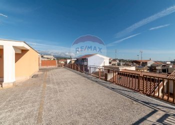 Terrazza - Trilocale Via Sant'Antonio Abate
 
54, Misterbianco - foto 23