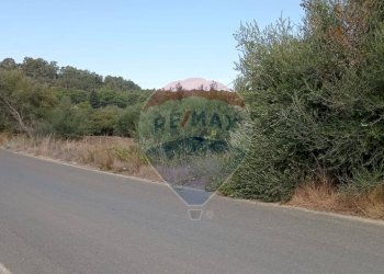 Vista delle montagne - Terreno agricolo C/DA SPINA SANTA  (SANTO PIETRO)
 
SN, Caltagirone - foto 5