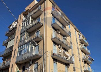 Edificio all\'aperto - Appartamento Via Maria Gianni
 
30, Catania - foto 2