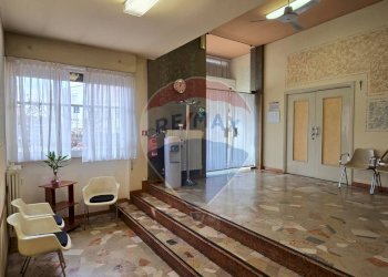 Ricezione / Lobby - Ufficio Viale Verdi
 
105, Merate - foto 3