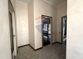 Hall / corridoio - Quadrilocale Via Matteotti
 
36, Arese - foto 10