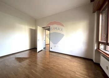 Camera - Quadrilocale Via Matteotti
 
36, Arese - foto 15