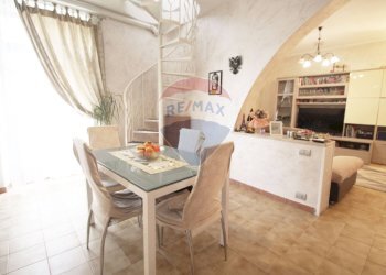 Sala da pranzo - Trilocale Terno d'Isola - foto 1