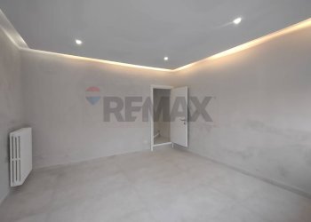 Stanza vuota - Villa a Schiera via Olevano
 
6, Cava Manara - foto 2