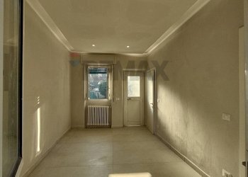 Stanza vuota - Villa a Schiera via Olevano
 
6, Cava Manara - foto 3