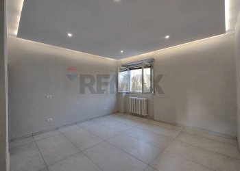 Stanza vuota - Villa a Schiera via Olevano
 
6, Cava Manara - foto 8