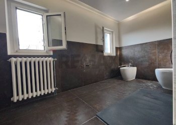 Bagno - Villa a Schiera via Olevano
 
6, Cava Manara - foto 11