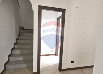 Scale - Casa semi indipendente Via Arturo Toscanini
 
64, Sannazzaro de' Burgondi - foto 11