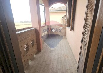 Balcone - Casa semi indipendente Via Arturo Toscanini
 
64, Sannazzaro de' Burgondi - foto 17