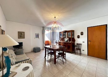 Sala da pranzo - Trilocale Via Zara
 
3, Vieste - foto 3