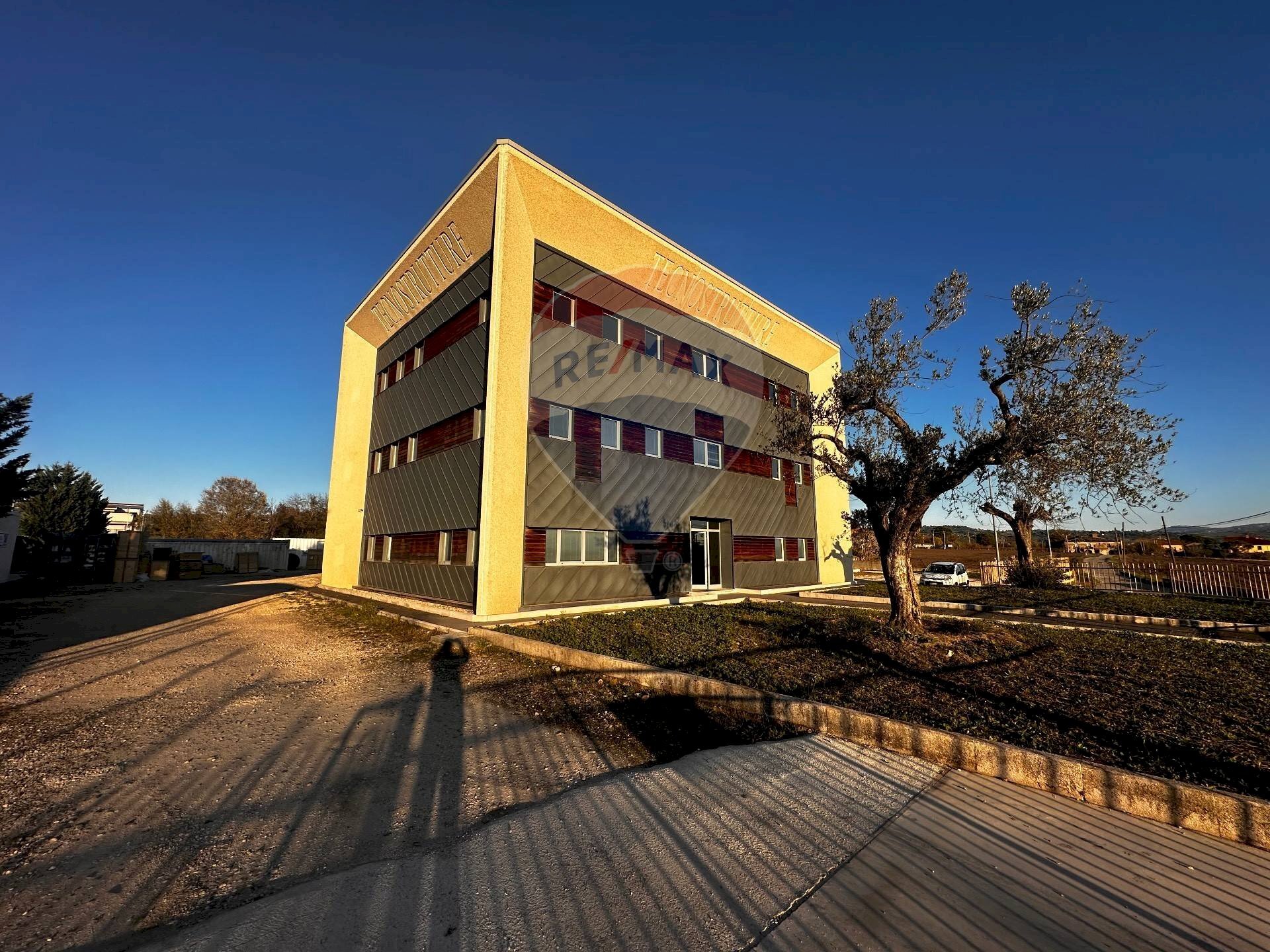 Edificio all\'aperto - Office Apice - photo 1