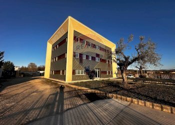 Edificio all\'aperto - Ufficio Apice - foto 1