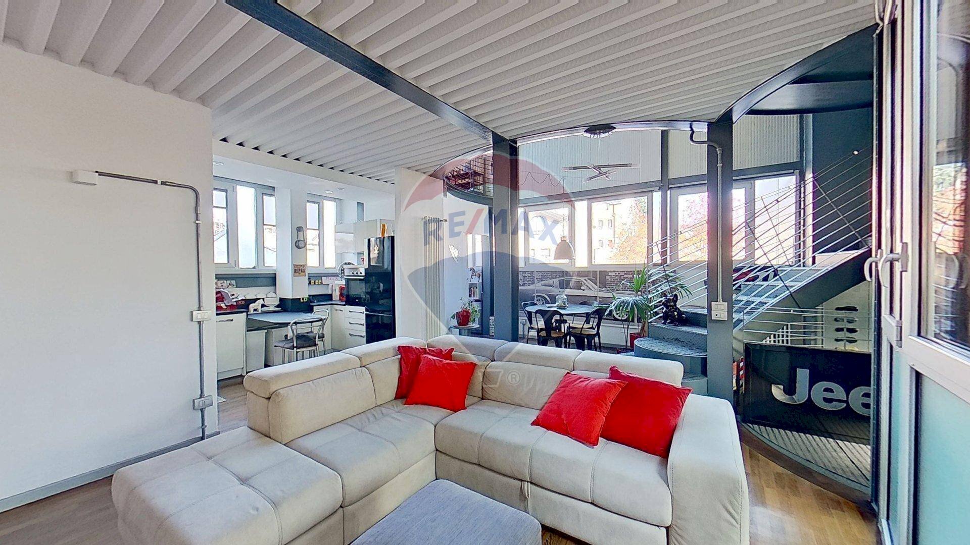 Soggiorno - Loft VIA CESARE BALBO
 
32, Legnano - foto 3