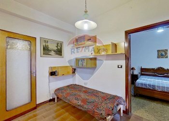 Camera / camera da letto - Bilocale VIA SANTA CATERINA
 
37, Legnano - foto 17