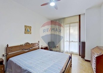 Camera / camera da letto - Bilocale VIA SANTA CATERINA
 
37, Legnano - foto 13