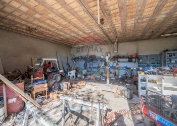 Dispensa di stoccaggio - Farm Strada Della Posta
3/A, Neviano degli Arduini - photo 17