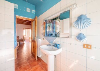 Bagno - Farm Strada Della Posta
3/A, Neviano degli Arduini - photo 36