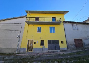 Foto 1 - Casa indipendente Via Morrone
 
snc, Tornimparte - foto 1