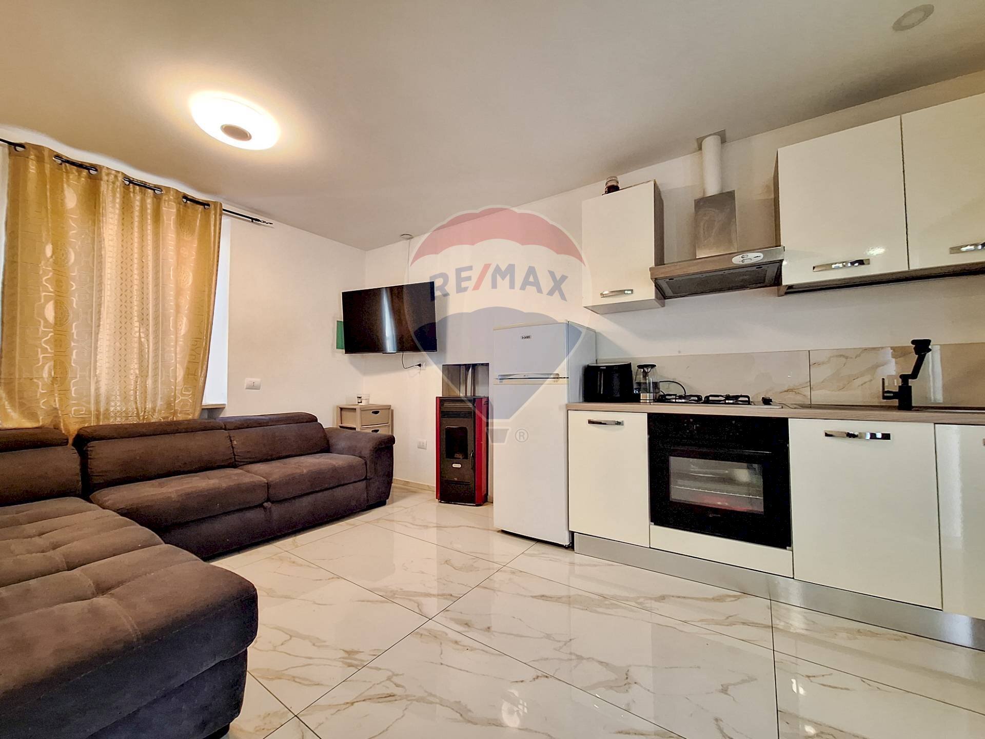 Cucina - Bilocale VIA SAN GIULIO
 
67, Cassano Magnago - foto 1