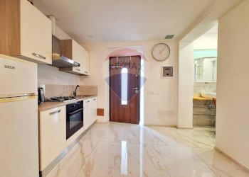 Cucina - Bilocale VIA SAN GIULIO
 
67, Cassano Magnago - foto 4