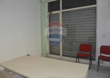 Camera / camera da letto - Locale Commerciale Via Ruggero Settimo
202/204, Vittoria - foto 6