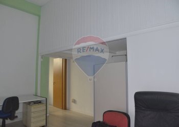 Camera / camera da letto - Locale Commerciale Via Ruggero Settimo
202/204, Vittoria - foto 9