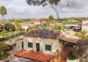 Casa all\'aperto - Villa C.da Gerardo
 
75 C, Chiaramonte Gulfi - foto 2