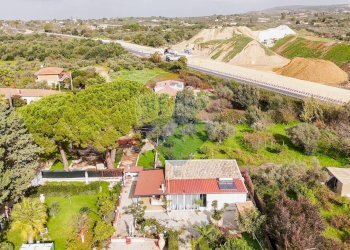 Casa all\'aperto - Villa C.da Gerardo
 
75 C, Chiaramonte Gulfi - foto 23