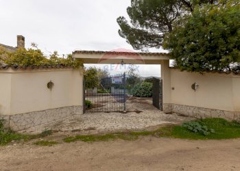 Giardino - Villa C.da Gerardo
 
75 C, Chiaramonte Gulfi - foto 31