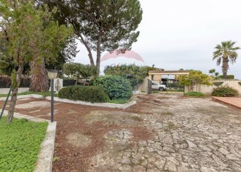 Giardino - Villa C.da Gerardo
 
75 C, Chiaramonte Gulfi - foto 35