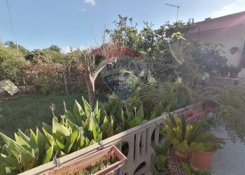 Giardino - Villa Via Guatemala
 
1, Vittoria - foto 6