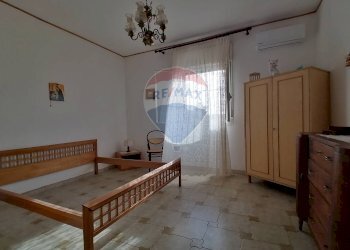 Camera / camera da letto - Villa Via Guatemala
 
1, Vittoria - foto 24