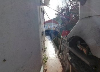 Edificio all\'aperto - Villa Via Guatemala
 
1, Vittoria - foto 28