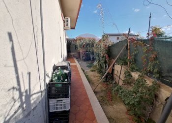 Giardino - Villa Via Guatemala
 
1, Vittoria - foto 29