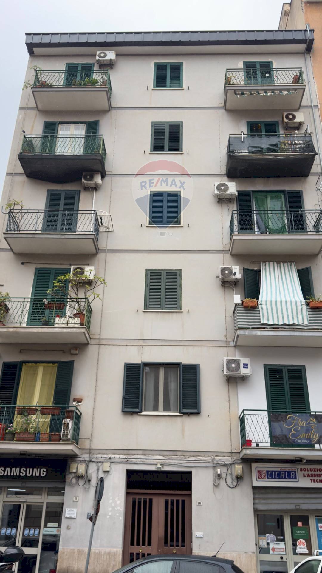 Edificio all\'aperto - Trilocale Via Alaimo Da Lentini
20, Palermo - foto 2