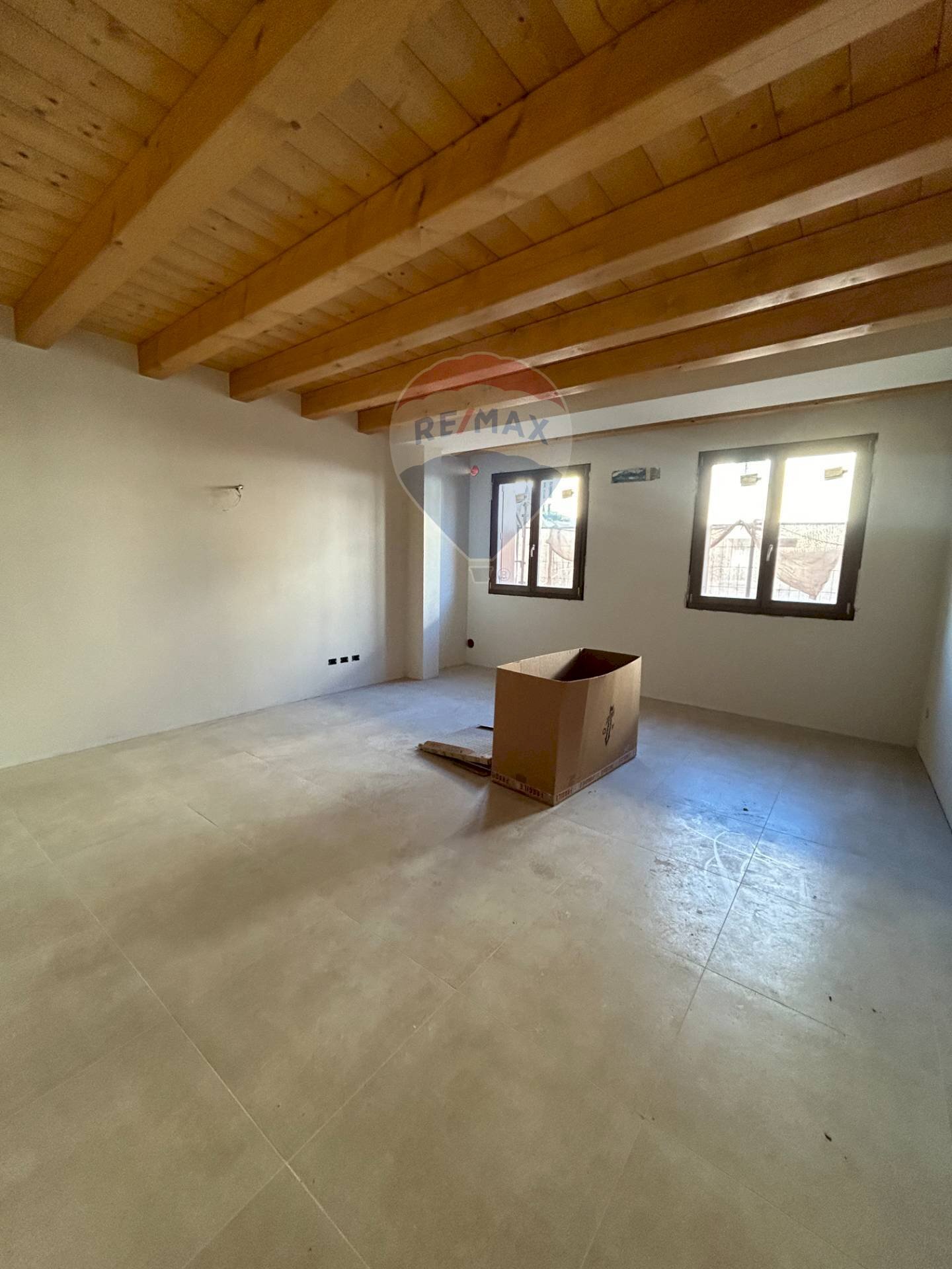 Stanza vuota - Trilocale Belfiore - foto 3