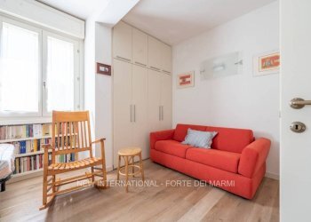 Camera da letto - Quadrilocale viale Roma, 167, Pietrasanta - foto 15