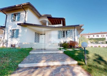 Foto 1 - Villa Via Dolci
 
31, Peschiera del Garda - foto 1