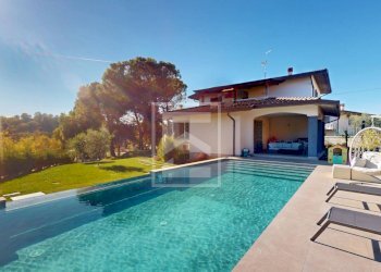 Foto 2 - Villa Via Dolci
 
31, Peschiera del Garda - foto 2